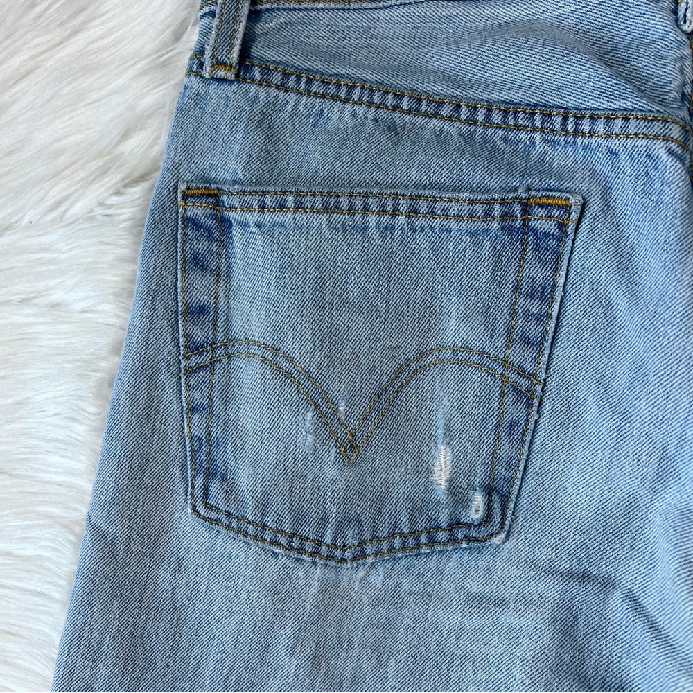 Levi's 501 Original Fit Button‎ Fly Non-Stretch Jeans - Picture 3 of 10
